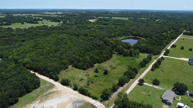 527 Copperas Road, Whitesboro, TX 76264