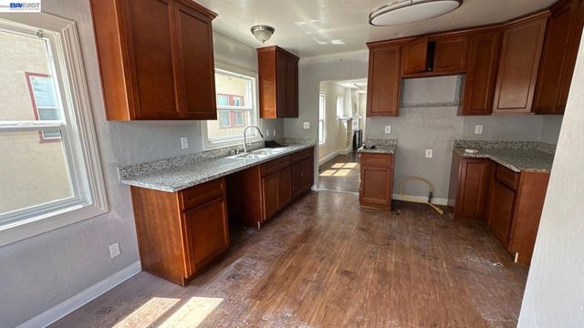1343 Birch St, Pittsburg, CA 94565