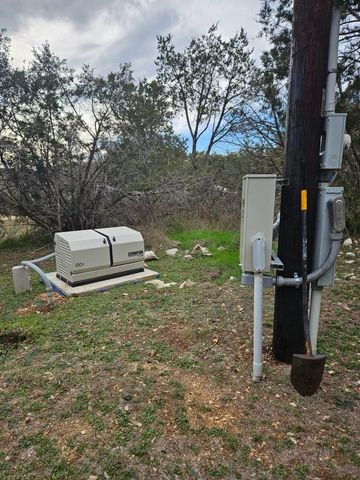 110 Roadrunner RD A & B + buildable acreage, San Marcos, TX 78666