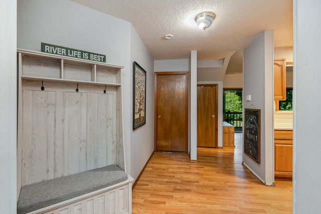 811 Rainbow Valley Drive, Highlandville, MO 65669