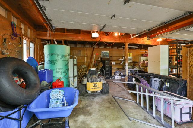 811 Rainbow Valley Drive, Highlandville, MO 65669
