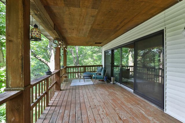 811 Rainbow Valley Drive, Highlandville, MO 65669