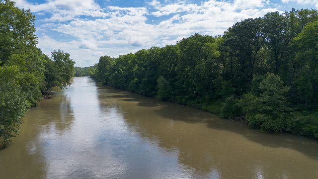 811 Rainbow Valley Drive, Highlandville, MO 65669