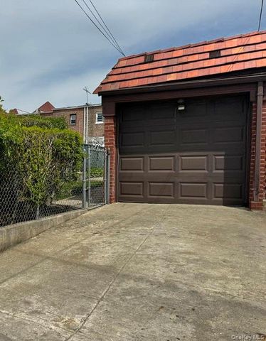 226-20 141st Avenue, Laurelton, NY 11413