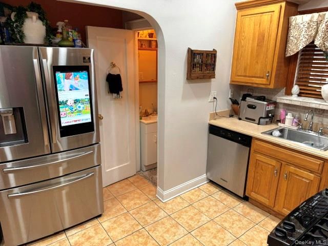 226-20 141st Avenue, Laurelton, NY 11413