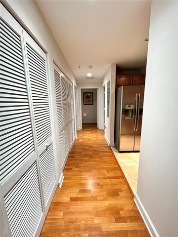 8390 SW 72nd Avenue 521, Miami, FL 33143