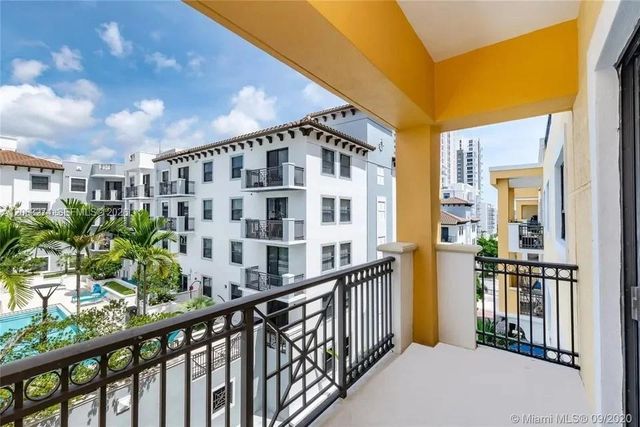 8390 SW 72nd Avenue 521, Miami, FL 33143
