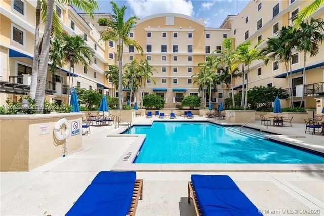 8390 SW 72nd Avenue 521, Miami, FL 33143