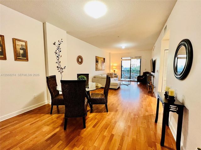 8390 SW 72nd Avenue 521, Miami, FL 33143