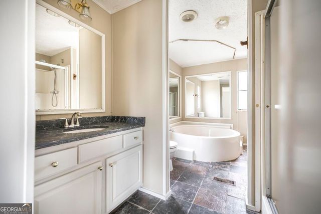 127 Shamrock Circle, Byron, GA 31008