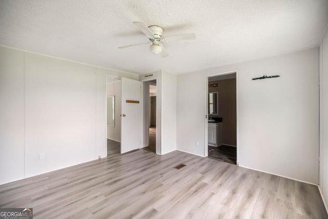 127 Shamrock Circle, Byron, GA 31008