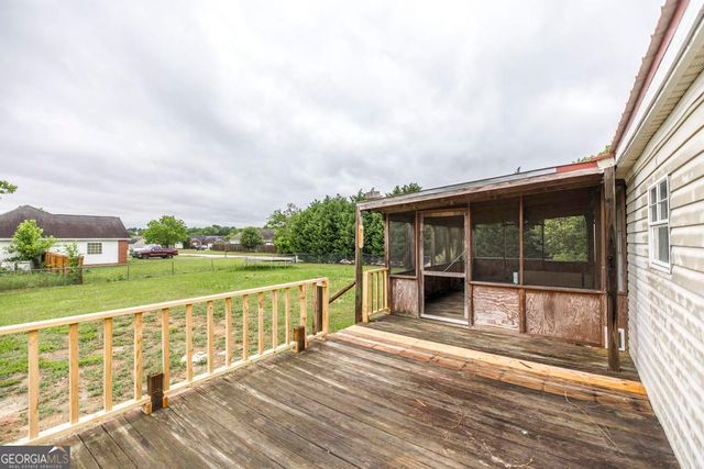 127 Shamrock Circle, Byron, GA 31008