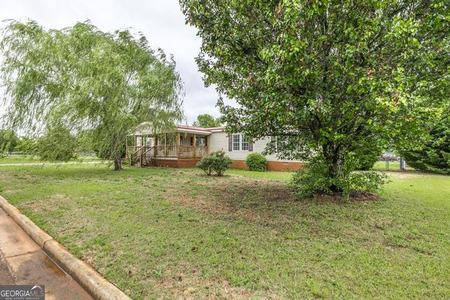 127 Shamrock Circle, Byron, GA 31008