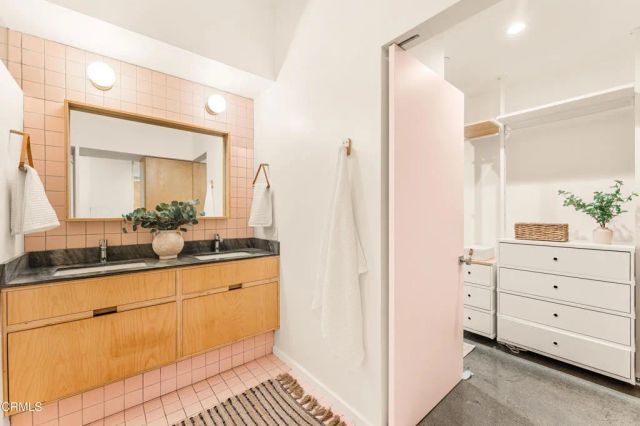 510 S Hewitt Street 107, Los Angeles, CA 90013