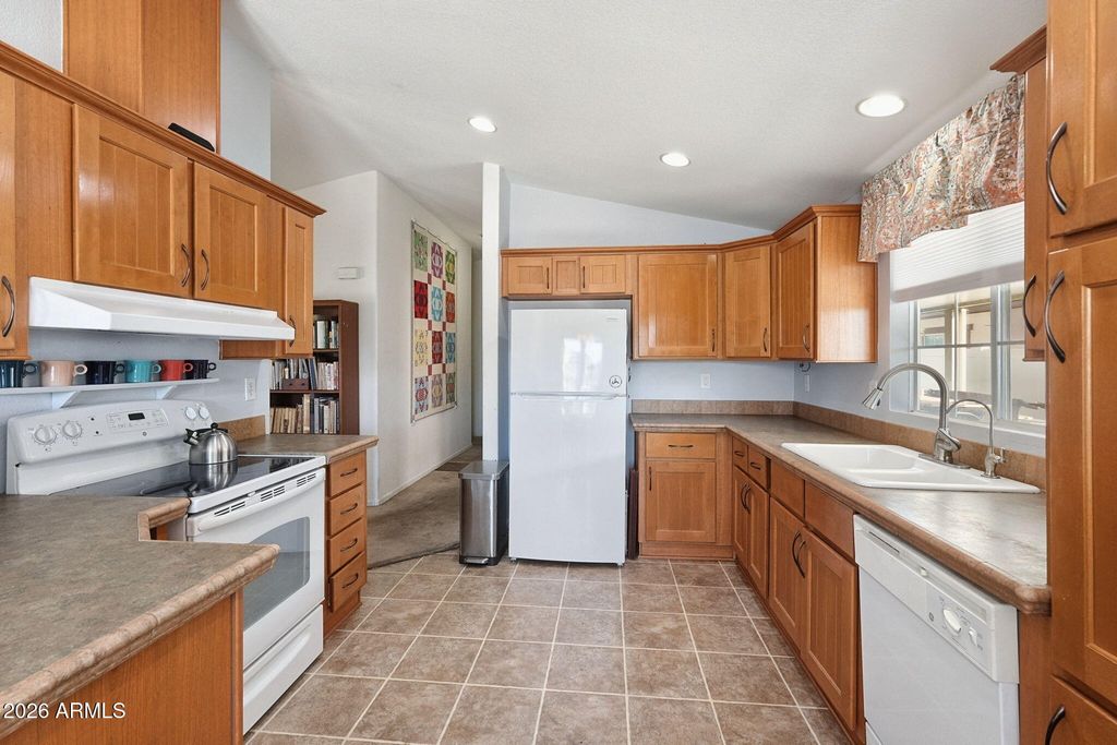 1620 E Villa Rita Drive, Phoenix, AZ 85022 — photo 3
