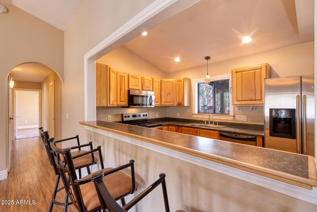 116 W Skyhook Road, Pinetop, AZ 85935