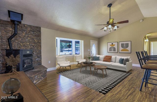 116 W Skyhook Road, Pinetop, AZ 85935