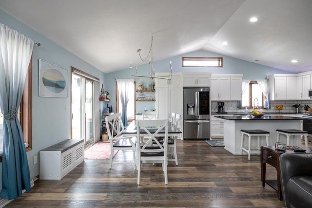 N1734 HOT SPRINGS COURT, Greenville, WI 54942