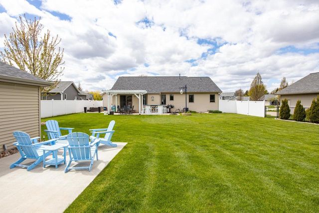 N1734 HOT SPRINGS COURT, Greenville, WI 54942