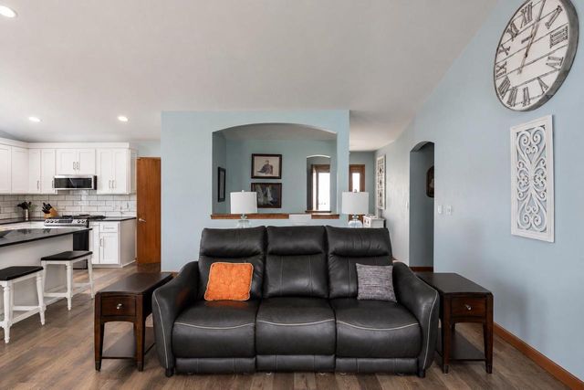 N1734 HOT SPRINGS COURT, Greenville, WI 54942