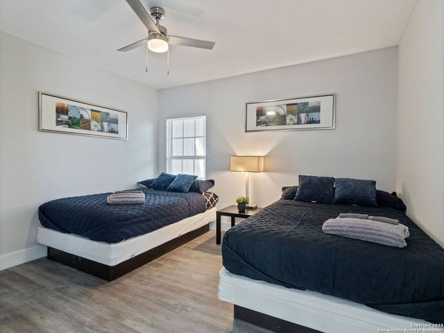 444 BEVERLY DR, San Antonio, TX 78228