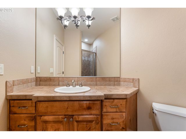 3779 Nw DEVOTO Ln, Portland, OR 97229