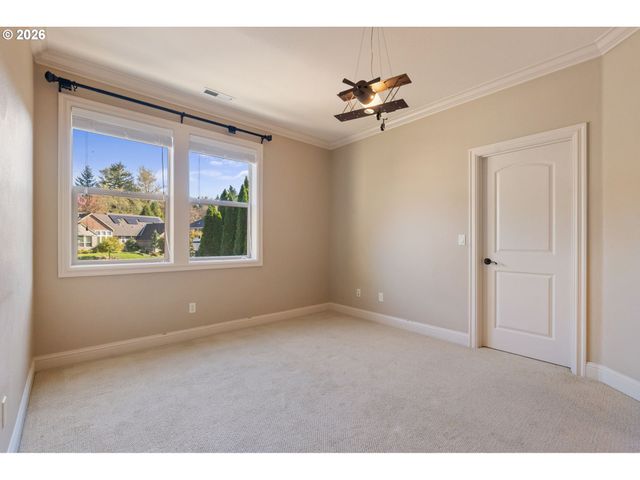 3779 Nw DEVOTO Ln, Portland, OR 97229