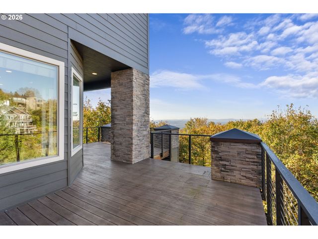 3779 Nw DEVOTO Ln, Portland, OR 97229