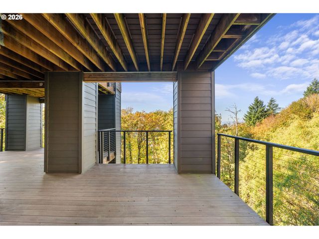 3779 Nw DEVOTO Ln, Portland, OR 97229