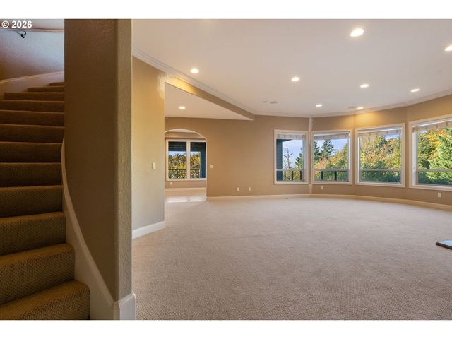 3779 Nw DEVOTO Ln, Portland, OR 97229