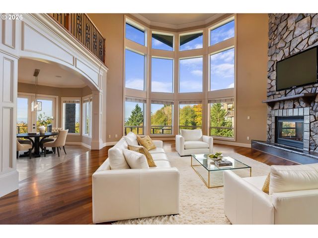 3779 Nw DEVOTO Ln, Portland, OR 97229