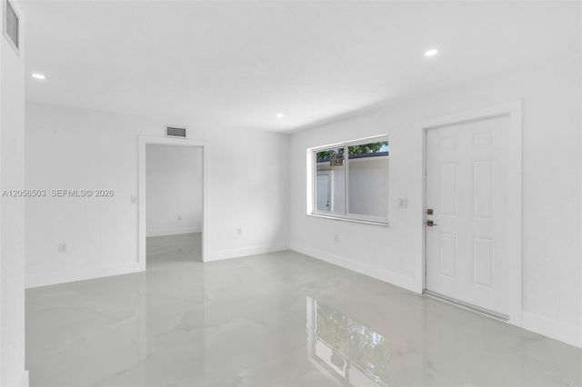 4513 NW 203rd Ter, Miami Gardens, FL 33055