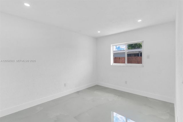 4513 NW 203rd Ter, Miami Gardens, FL 33055