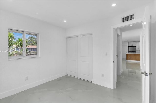 4513 NW 203rd Ter, Miami Gardens, FL 33055