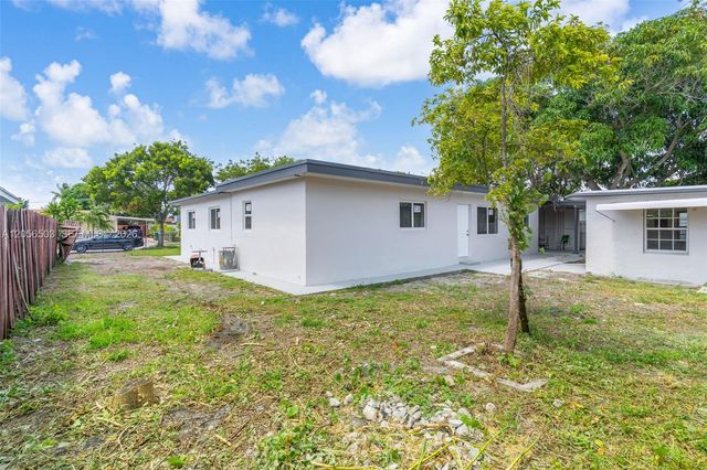 4513 NW 203rd Ter, Miami Gardens, FL 33055