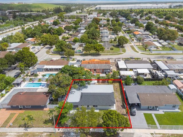 4513 NW 203rd Ter, Miami Gardens, FL 33055