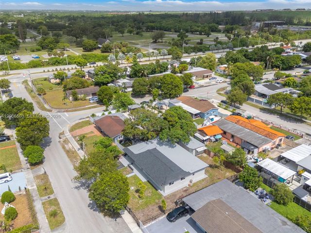 4513 NW 203rd Ter, Miami Gardens, FL 33055