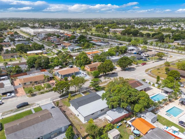 4513 NW 203rd Ter, Miami Gardens, FL 33055
