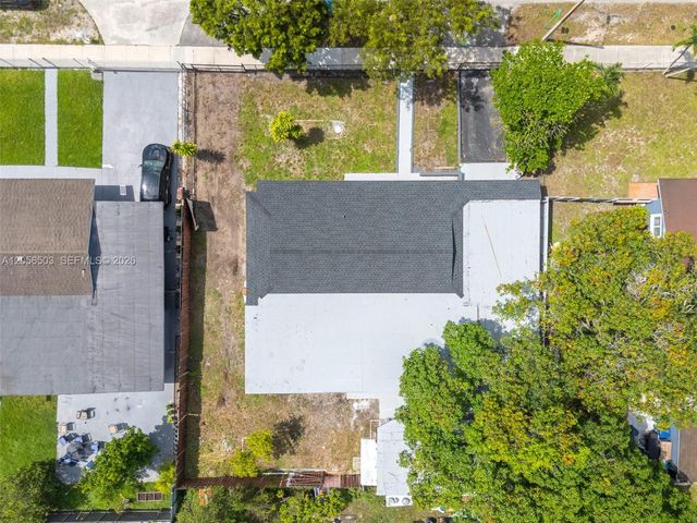 4513 NW 203rd Ter, Miami Gardens, FL 33055