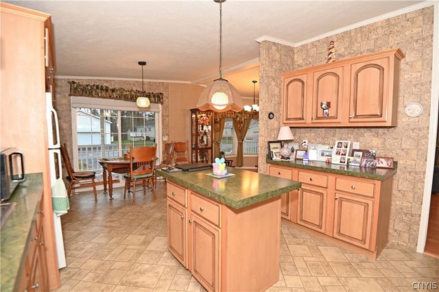 127 Royal Meadow Drive, Kirkland, NY 13323