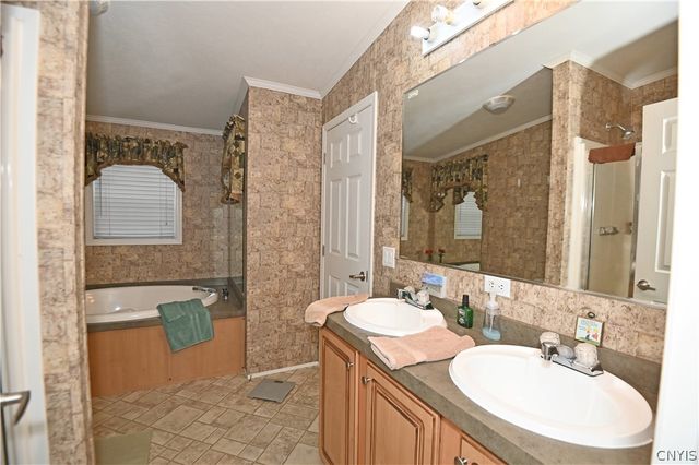 127 Royal Meadow Drive, Kirkland, NY 13323