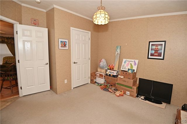 127 Royal Meadow Drive, Kirkland, NY 13323