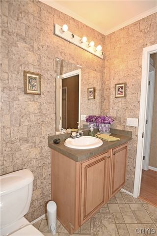 127 Royal Meadow Drive, Kirkland, NY 13323