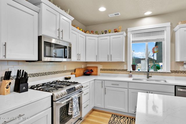 3423 E HOPE AVE, Post Falls, ID 83854