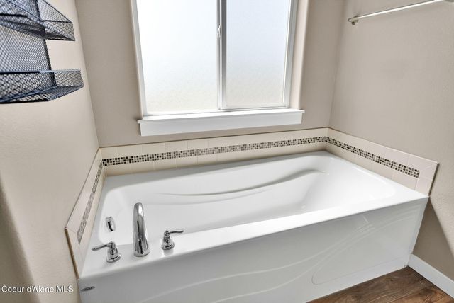 3423 E HOPE AVE, Post Falls, ID 83854