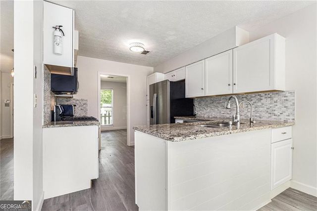 520 Cranberry Place, Roswell, GA 30076