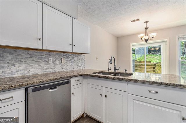 520 Cranberry Place, Roswell, GA 30076