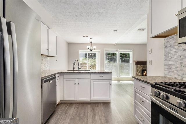 520 Cranberry Place, Roswell, GA 30076