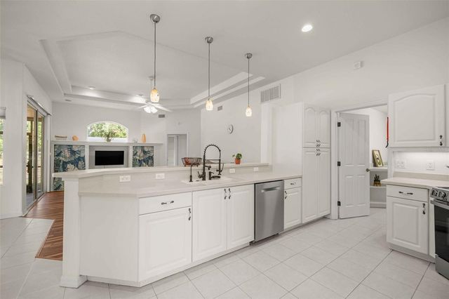 4890 W GEYSER COURT, Beverly Hills, FL 34465