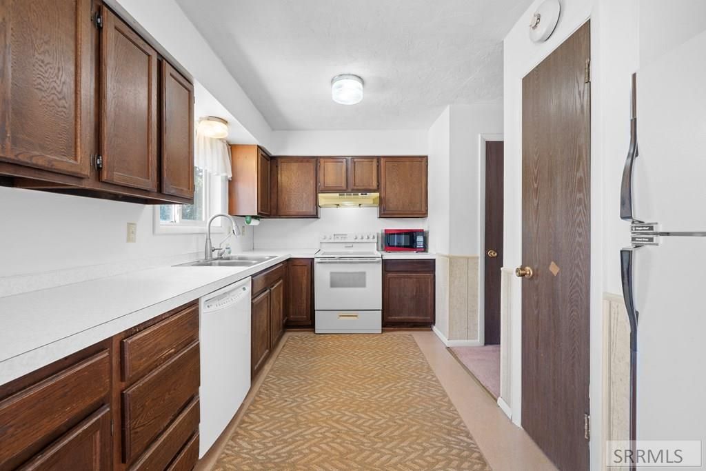 Image 11 of property listing at 226 W Center Street, Firth, ID 83236